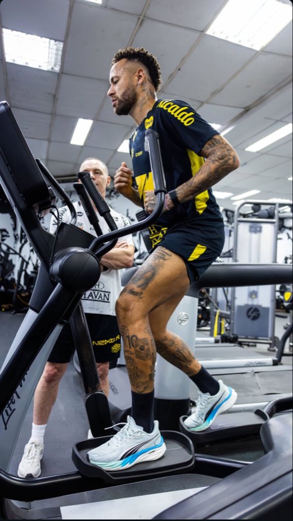 ABSToluwalope's tweet image. Hopefully Neymar plays for Brazil at the World Cup, even if it’s his last dance before retirement. Miss his magic on the pitch! Nobody comes close! 😌⚽️ #Neymar #WorldCup