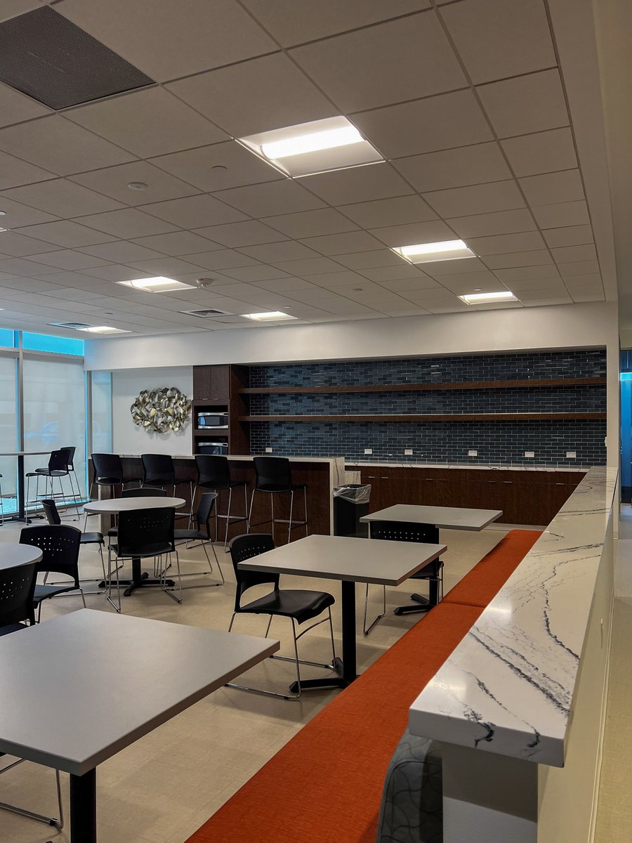 2rmillwork's tweet image. Work hard. Take five. ☕✨

Proud of this sleek new breakroom in Katy, TX — proof that good design makes every break a little better.

Thinking of upgrading yours? Let’s build something great together. 💪

#2RMillwork #HoustonDesign #KatyTX #OfficeDesign #Craftsmanship