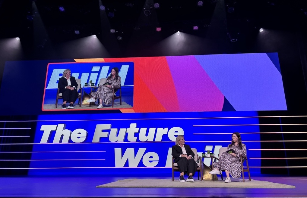 AmpereComputing's tweet image. “The US can out innovate anybody, we never met a problem we didn't want to solve, we never met something we couldn't creatively invent an answer for.”
Renee James with @laurengoode on the Masters of Scale Summit stage. #MoSSummit