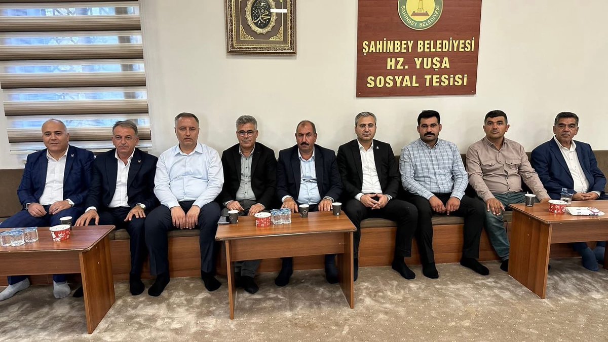 Milli Gençlik Derneğimizin Genel Başkan Yardımcısı, kıymetli dava adamı Şükrü Yılmaz’ın kayınvalidesi Firdevs Özkılıç hanımefendinin taziyesine İl Başkanımız Nebi Kaplan ile katılım sağladık.
Merhumeye Allah’tan rahmet, değerli başkanımıza ve ailesine de sabırlar dileriz. Mekanı