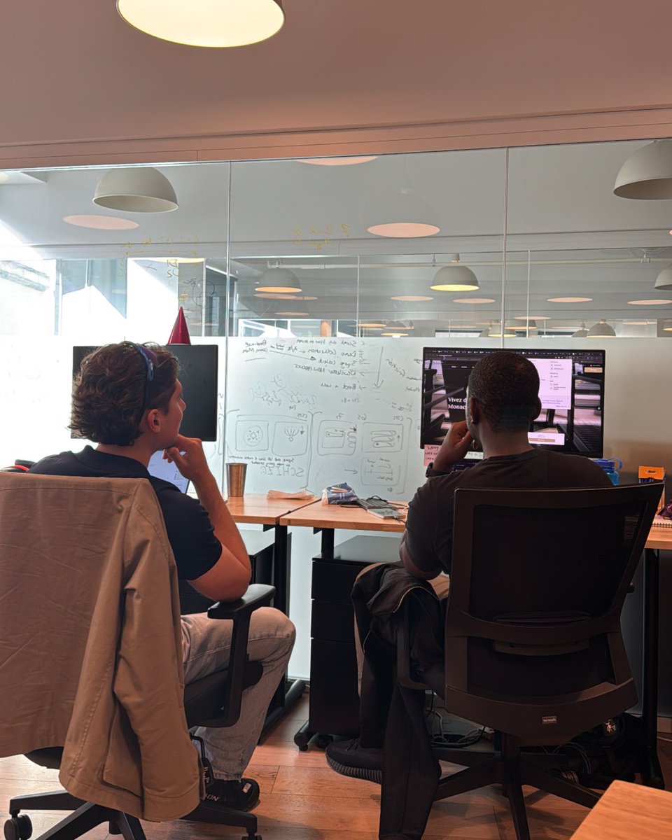 Visiting the @Webflow EMEA team in London 🇪🇺🇬🇧🤝