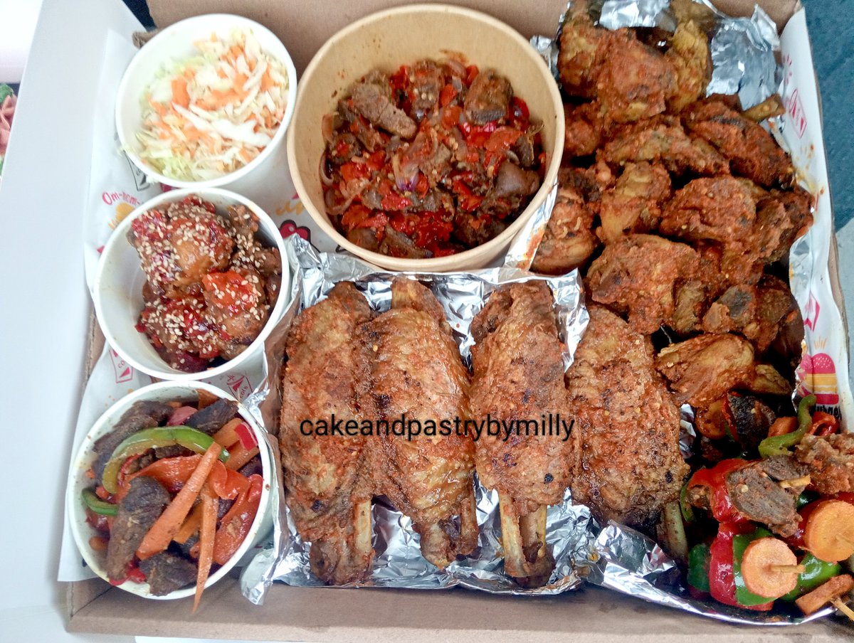 MillyEvents's tweet image. N110,000

12 springroll
12 samosa
4 peppered Turkey
20 peppered chicken
5 kebab
2 scotch eggs
20 puffpuff
8 corndogs
Sweet chilli chicken
Asun
Beef stirfry
Coleslaw Xmayo
Fries (yam&amp;amp;potatoes)Xketchup
1 juice

Delivery within Lagos
Send a DM to place your order or call 08107983558