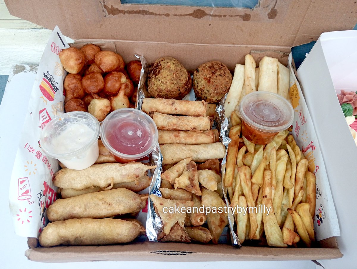 MillyEvents's tweet image. N110,000

12 springroll
12 samosa
4 peppered Turkey
20 peppered chicken
5 kebab
2 scotch eggs
20 puffpuff
8 corndogs
Sweet chilli chicken
Asun
Beef stirfry
Coleslaw Xmayo
Fries (yam&amp;amp;potatoes)Xketchup
1 juice

Delivery within Lagos
Send a DM to place your order or call 08107983558