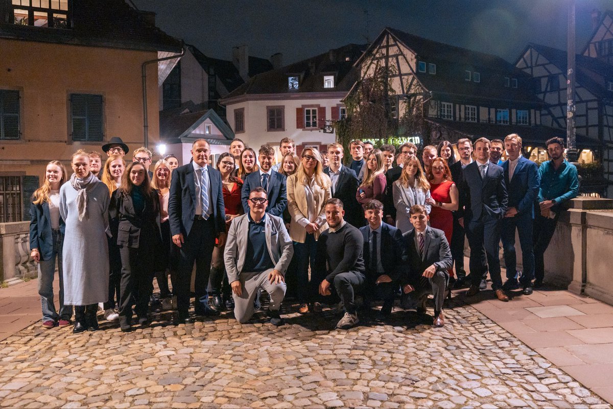 Pinto_Pierre's tweet image. 🇫🇷 Belle conférence !
Merci à @v_joron pour son intervention sur la liberté d’expression et à @FabriceLeggeri pour son témoignage sur les 2 ans du 7 octobre et son déplacement en Israël avec @J_Bardella.
Bravo à toute la jeunesse engagée pour son énergie et son patriotisme !