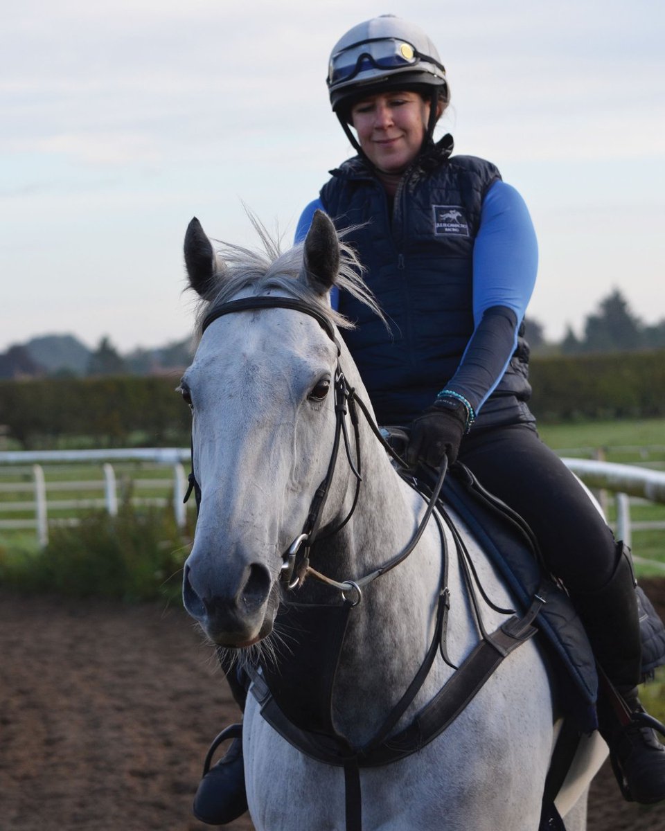 ownersgroupuk's tweet photo. First Folio under work rider Becky on the sand gallop, in training with Julie Camacho.
#FirstFolio #OwnersGroup https://t.co/2Es0jHucyr