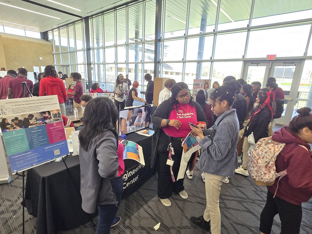 SpringISD_CTE's tweet image. 🎯 The excitement is hitting new levels — the Claughton Cougars have arrived for Career Destination 2025!
They’re curious, confident, and ready to chase down their future goals. Let’s go, Cougars! 💼🐾
#CareerDestination2025 #ClaughtonCougars #SpringISDCTE #FutureReady