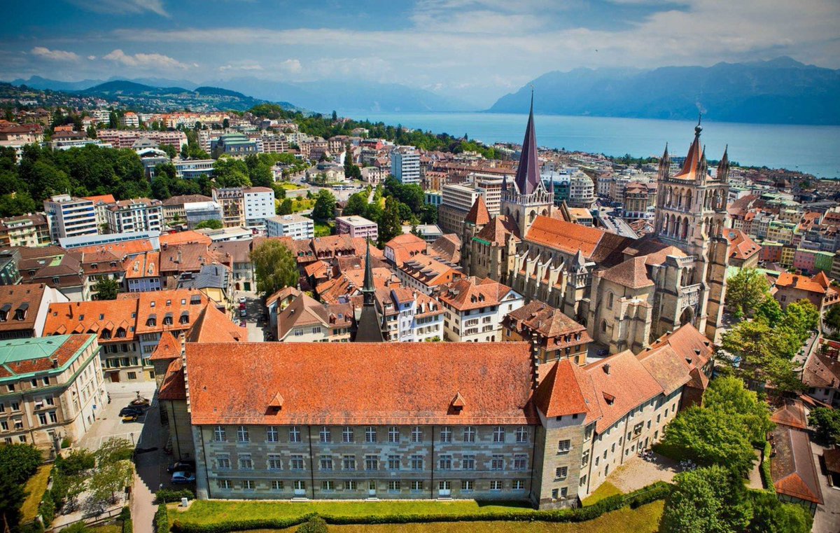 Hey Lausanne, I'm heading your way on Nov. 2. I love my job! Blessed.....
🙂🧠
{ Lessons learned, wisdom earned &gt;  The way to do meaningful work is to love what you do. It starts there. And if you haven't found it yet, keep looking. Don't settle. Your work is going to fill a