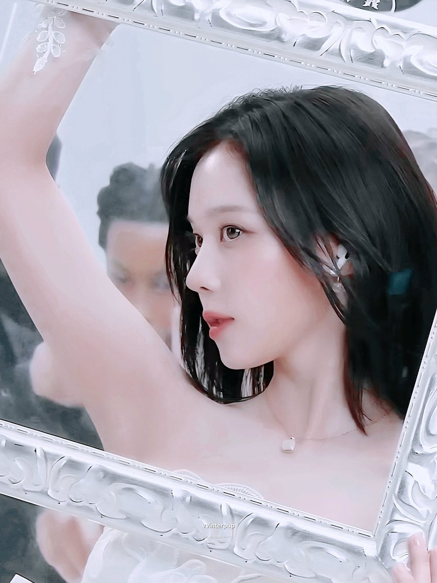 #aespa #WINTER #에스파 #윈터
2025 aespa LIVE TOUR - SYNK : aeXIS LINE VCR Behind (2)