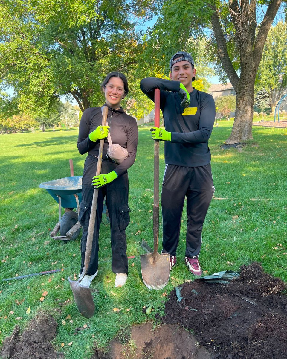 TreeTrust's tweet image. “It means everything.” Volunteer & Mahtomedi Park Commissioner Anna Costello shared why giving back through tree planting matters:
“Trees give us joy, peace, & fresh air. We need to give back—plant more & care for them for future generations.”