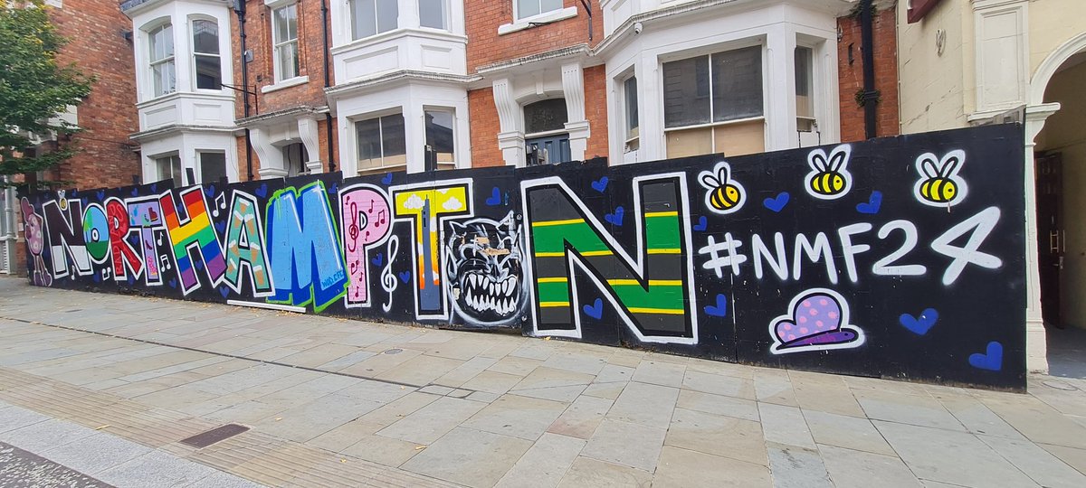 pumpkinfaeries's tweet image. #Fieldwork What is your perception of #Northampton? A town of regeneration, leather industry, or sport? Y11 went to find evidence of all of this - so lucky the weather held! Excellent from all, a pleasure to #GetOutside and explore with you  #GeographyTeacher ✌️💚🌍