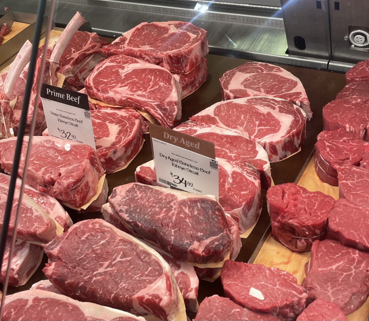 parkeralewis's tweet image. Your favorite all in one inflation index has a price update. Same ribeye at the same store is up 6.2% since June, now $34.49/lb. 19% annualized. Since the prior update in 2024, compound annual inflation is 12.6%. Cumulative 72.5% increase since 2020. Bitcoin is the only way out!