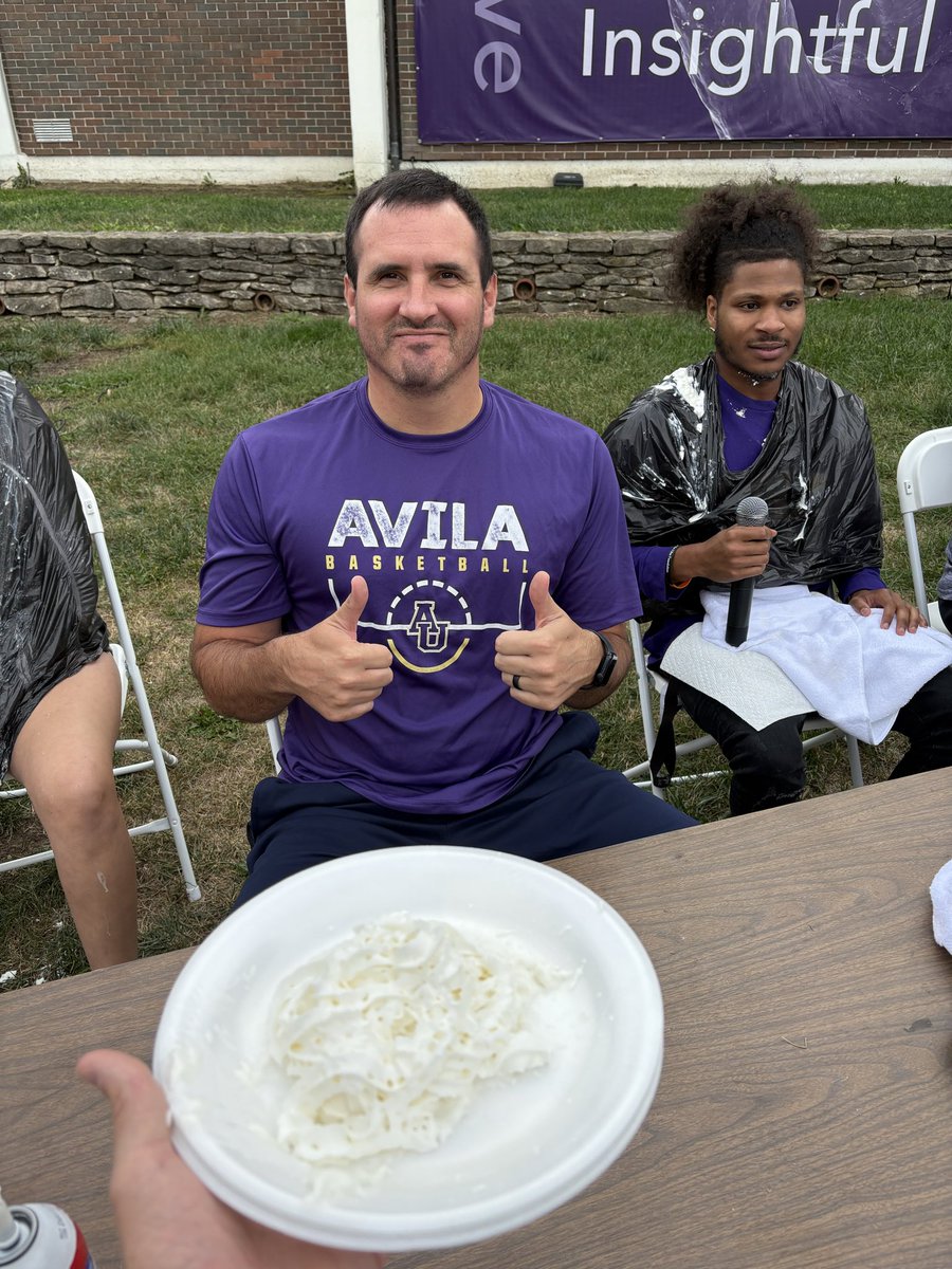 Pay to Pie today out on the Quad!!
#AvilaFirst /// #AUEagles