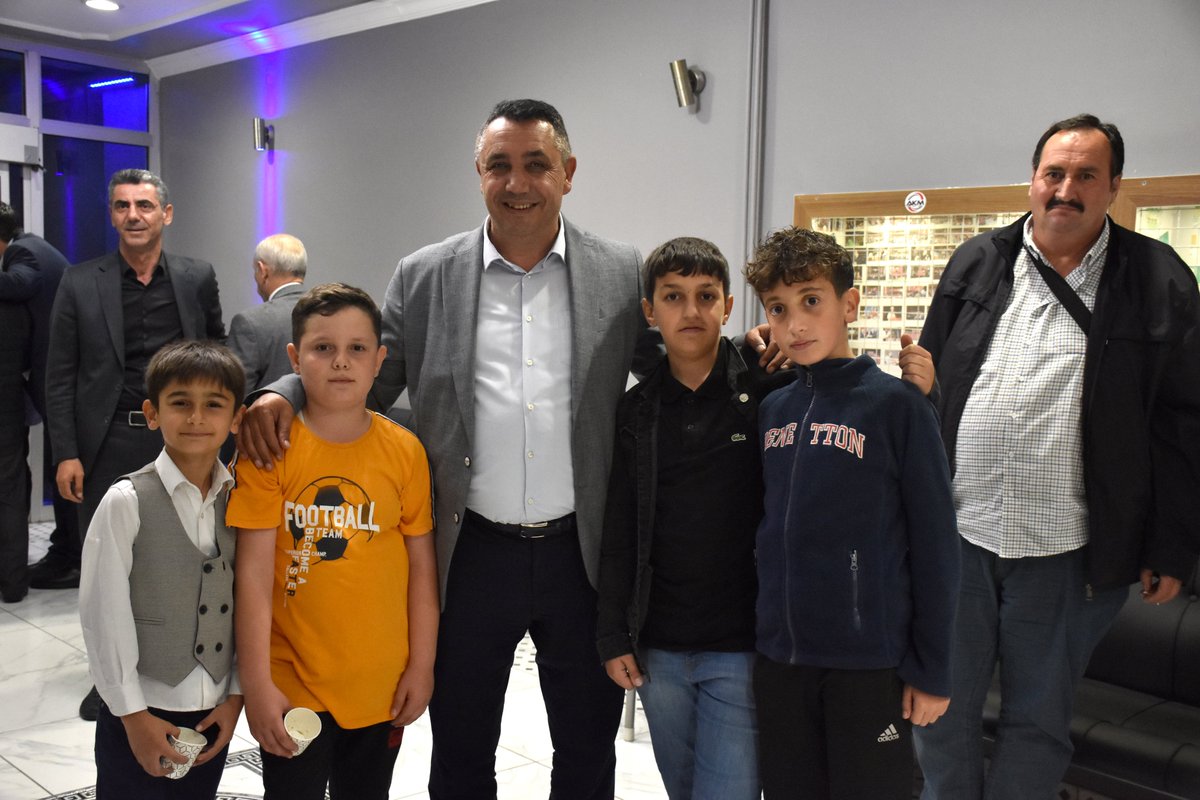 Nazlıcan Ersoy ve İdris Sürmeli kardeşlerimizin düğün merasimlerine katılım sağladık. Genç çiftimizi kutluyor, kendilerine ömür boyu mutluluklar diliyorum.