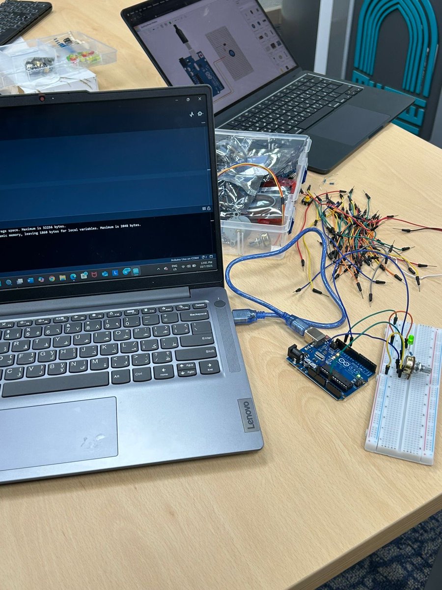 iixve_15's tweet photo. من أفضل التجارب الي عشتها   (Arduino Camp )
اكتشفت إن الإبداع ما له حدود، وإن أي فكرة ممكن تتحول لواقع بالعمل والإصرار. كانت تجربة ملهمة جداً بالنسبة لي🚀
شكرا نادي الأبتكار وريادة الأعمال✨ https://t.co/YaeckuqnSO