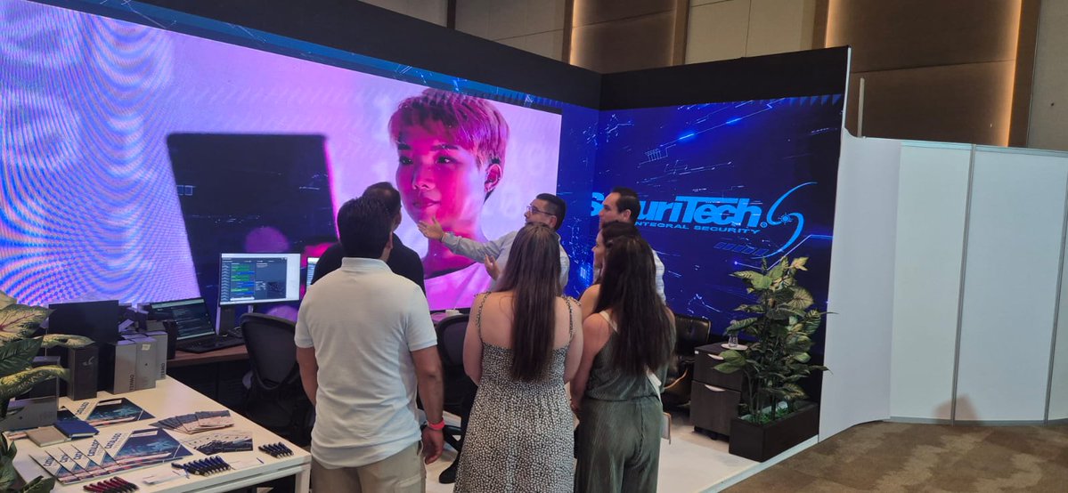 SeguritechGrupo's tweet image. Día 2 en el Congreso NENA 9-1-1 MX.
Cada conversación y encuentro nos impulsa a seguir innovando para construir sistemas de respuesta más eficientes y seguros.
En Seguritech, la tecnología está al servicio de quienes protegen.

#NENA911 #Seguritech #SmartSecurity…