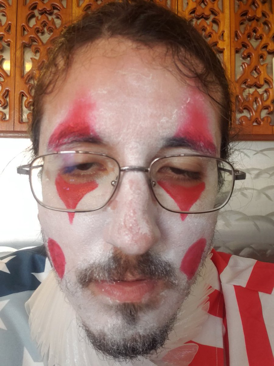 ForgetfulCatt's tweet photo. Just clownin' around 🤡 😜 You? https://t.co/kbqSLDp7Fi