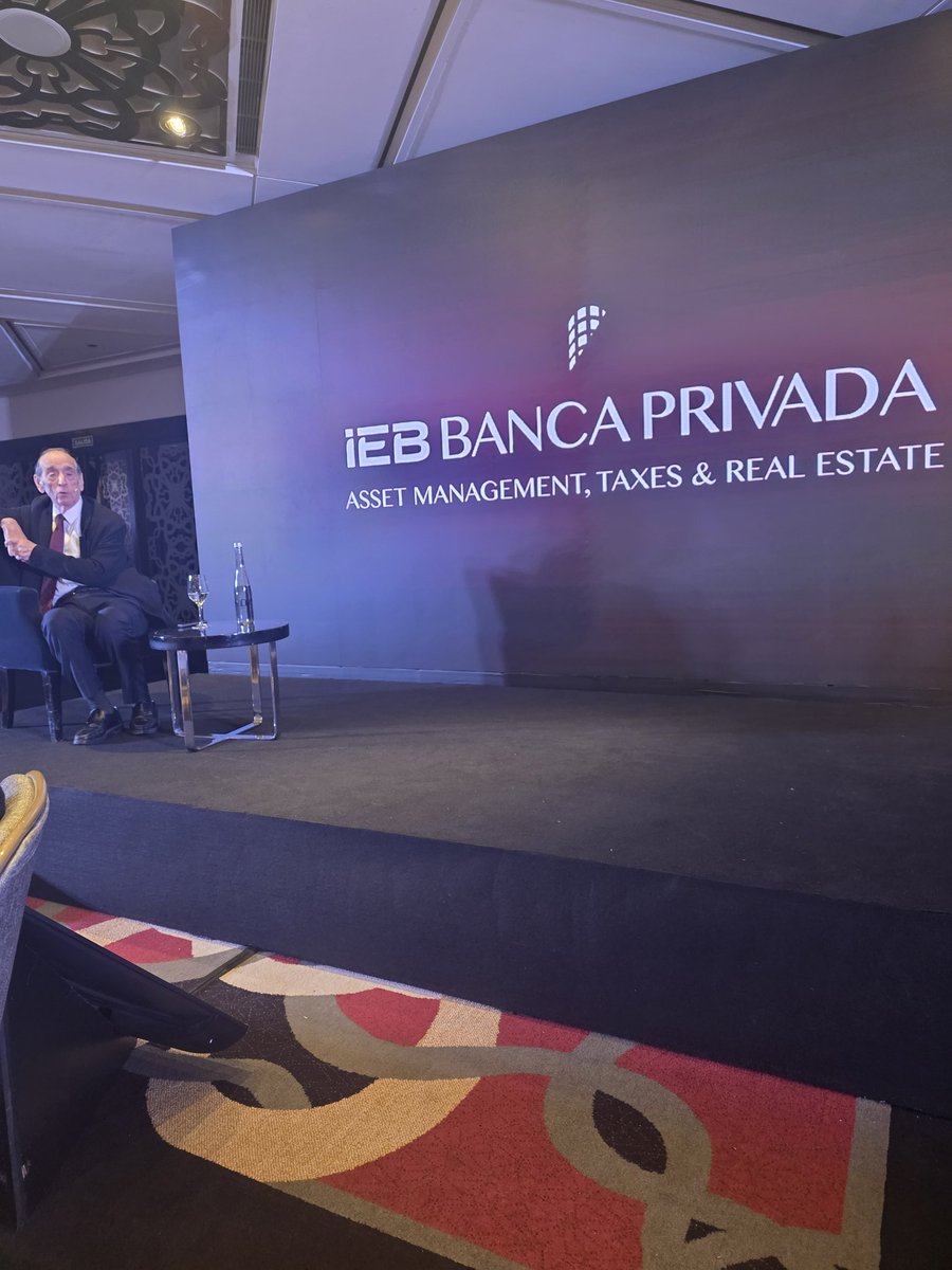 NachoAbuchdid's tweet image. Hermoso evento recien con el profesor @macroanalistas Arriazu desde @BancaPrivadaieb 

Argentina es Long 🇦🇷💪🏼

Luego compartiremos un reporte especial 1 page con el resumen que esta trabajando @0800nacho