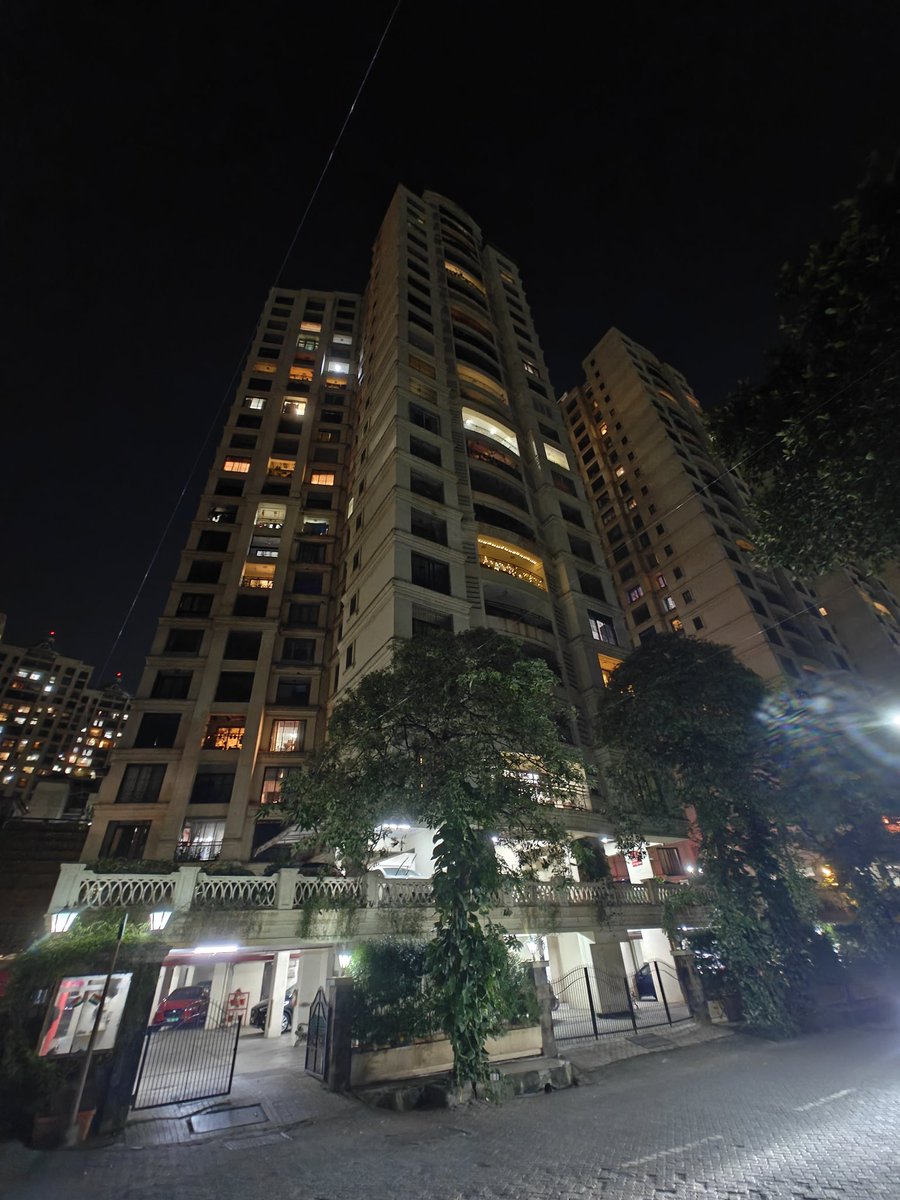 Met a friend for dinner today, in Mumbai

He stays close to Hiranandani 

He is currently paying 1.2 lakhs rent

He is buying a 1200 sft home for 6.5 Cr

Mumbai is Mumbai

Hyderabad has a long way to go