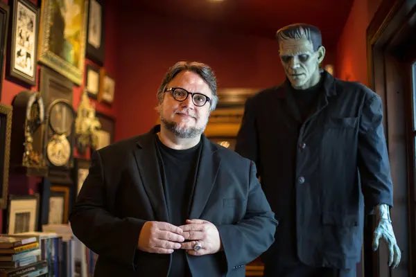 “Fuck work. Watch movies.” —Guillermo del Toro

Happy Birthday, <a href="/RealGDT/">Guillermo del Toro</a>