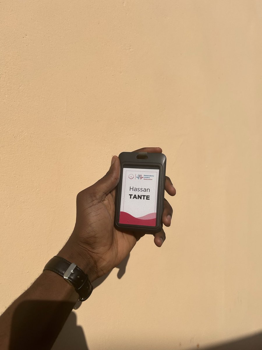 noe_tante's tweet photo. J2 de notre sensibilisation au #MlaTourRose2025  , avec le soutien de la Miss Togo 2025 et des partenaires … le message était  clair auprès des filles élèves de Notsè :
L’essentiel sur le #cancerdesein et 
L’#autopalpation des seins ont été les mots clés. https://t.co/KPgO7RoyUQ
