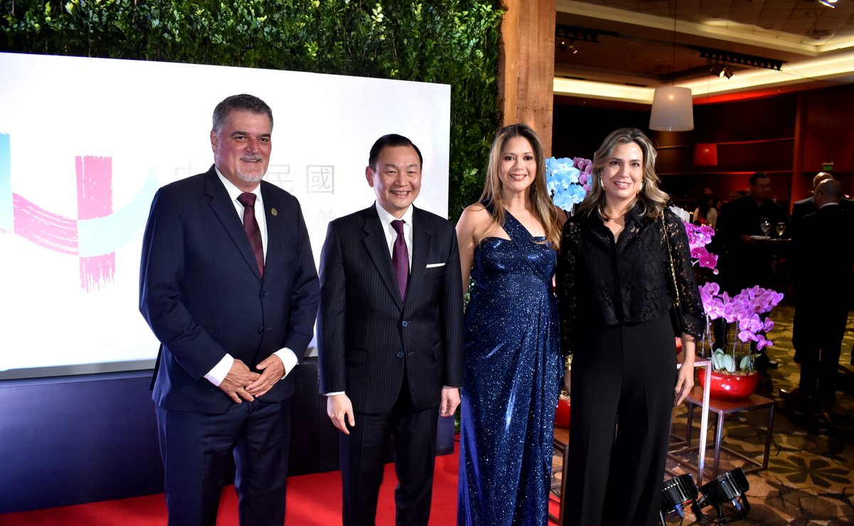 arp_py's tweet image. LA ARP PARTICIPÓ DE LA CELEBRACIÓN DEL DÍA NACIONAL DE LA REPÚBLICA DE TAIWÁN
El Embajador José Chih-Cheng Han destacó los vínculos, las sólidas raíces democráticas y la profunda amistad que unen a Taiwán y Paraguay.
👉acortar.link/Yd7S2l