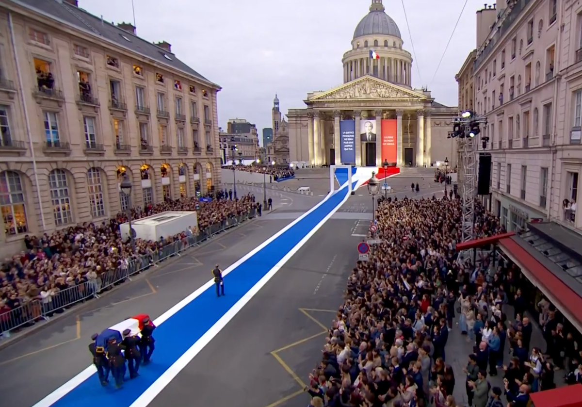 danielvf's tweet image. France has more style on a Thursday afternoon than most countries have in their entire existence.