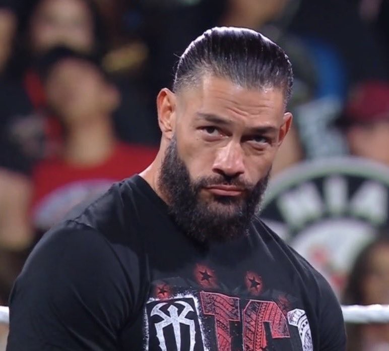 DeathsFinalNote's tweet image. All it takes is a look, isn’t that right @UnholyHades?