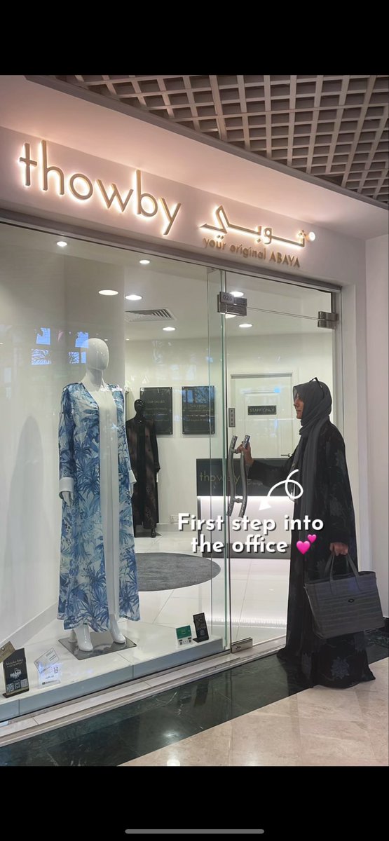 houdas_lens's tweet image. From dream spaces to deep conversations and sunlight-filled drives — it’s the little things that build great businesses and clear minds❤️

#MindfulMoments #DreamSpaces #InspirationEveryday #CreativeJourney #EntrepreneurLife #BusinessWithHeart