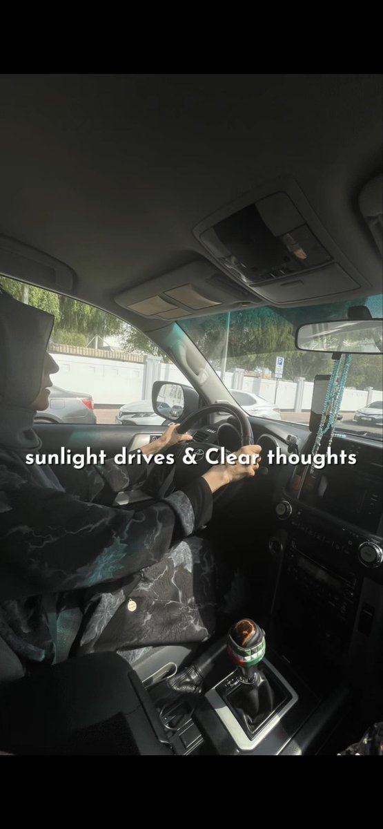 houdas_lens's tweet image. From dream spaces to deep conversations and sunlight-filled drives — it’s the little things that build great businesses and clear minds❤️

#MindfulMoments #DreamSpaces #InspirationEveryday #CreativeJourney #EntrepreneurLife #BusinessWithHeart