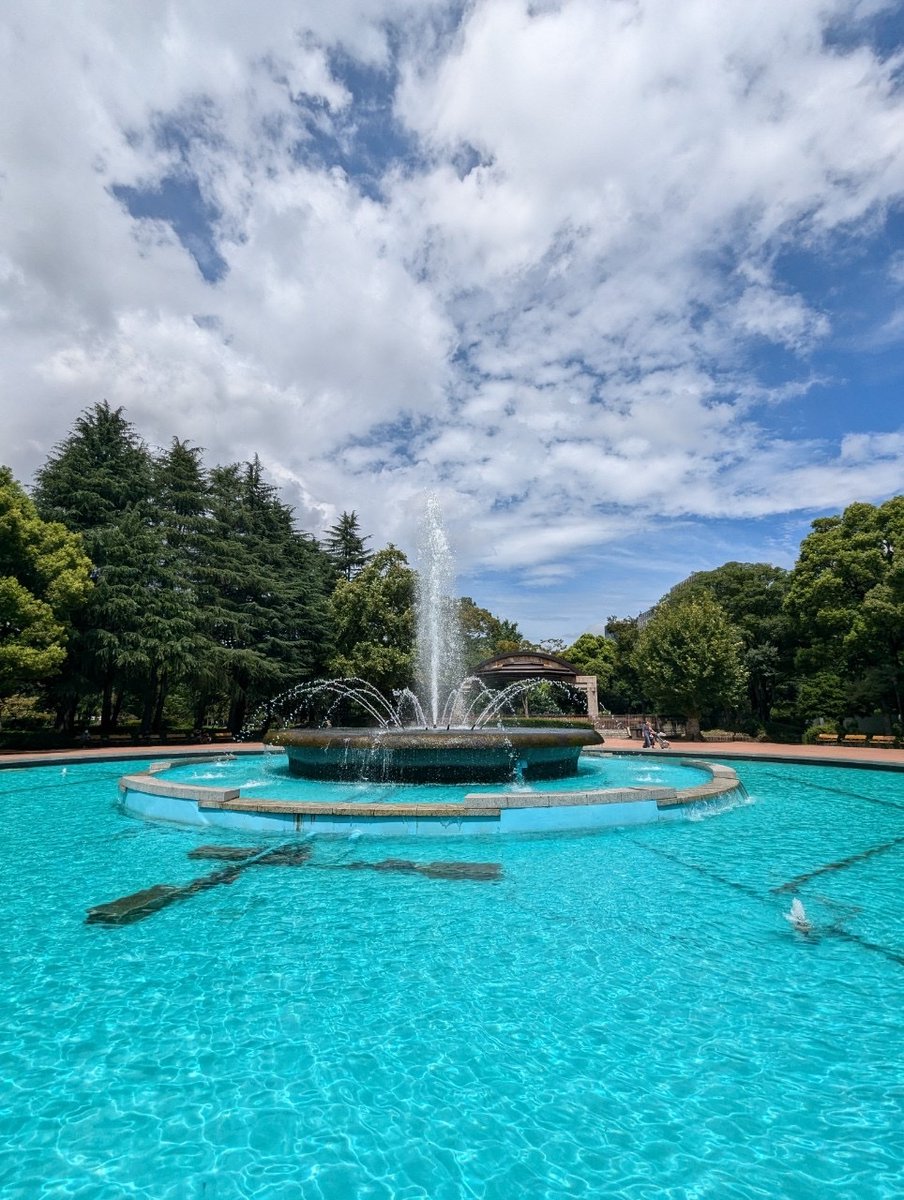 hibiya_pk's tweet image. 日比谷公園が出来る前は日本に公園は存在しませんでした　
公園をつくる！と計画した人達も公園を見たこともなかった
そんな国家的プロジェクトでつくった公園をイベントの使い勝手が悪いと難癖を付けて壊す東京都
どうかしています

#日比谷公園を助けて #小池都知事
署名🙏　change.org/HibiyaPark