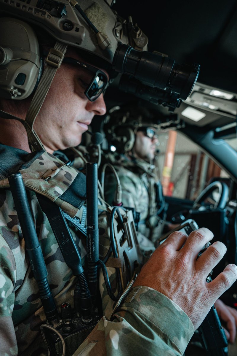 SilvusTech's tweet image. Resilient Comms, Anytime, Anywhere. From on-the-move to dismounted operations, #StreamCaster #MANET radios keep operators connected when it matters most, enabling decisive action in complex, congested, and contested environments. #Silvus #MIMO #MissionCritical