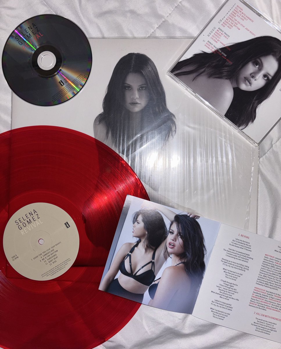 heavvensnear's tweet image. happy birthday revival ❤️
@selenagomez @SelenaFanClub #10YearsOfRevival
