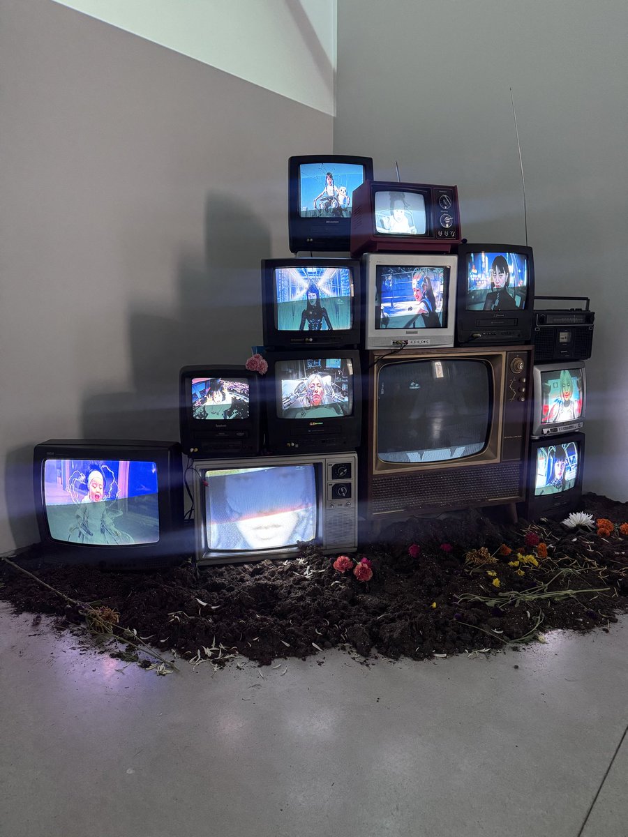 Tweet media one