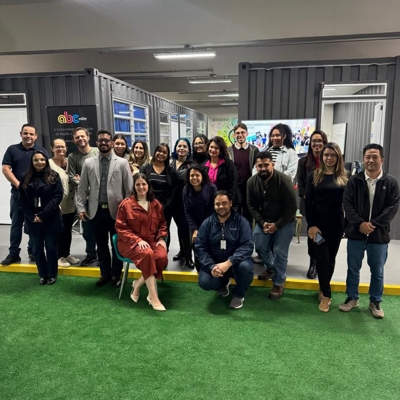 mzf4_group's tweet image. #MZF4 took part in an important initiative promoted by Innovation and Technology Center of São Bernardo do Campo), reinforcing our partnership with this institution. We attended the lecture delivered by #psychologist Priscila Redder, specialist in #neuroscience and mental health.