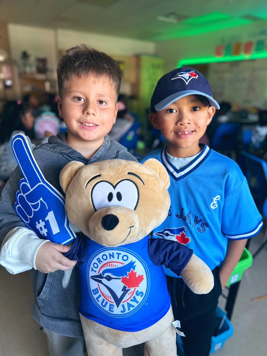 Ms. Yarra tweet media