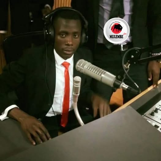 Mulembe_FM's tweet image. Wanyolana yena nende Omufuchi nomba omusatsa wuwo? Kumbuka ni tbt Mu #ulukha Dci Jenerali Journalist Nandwa  Oli yena kwanza?
@kevin_nandwa 
@Mulembe_FM