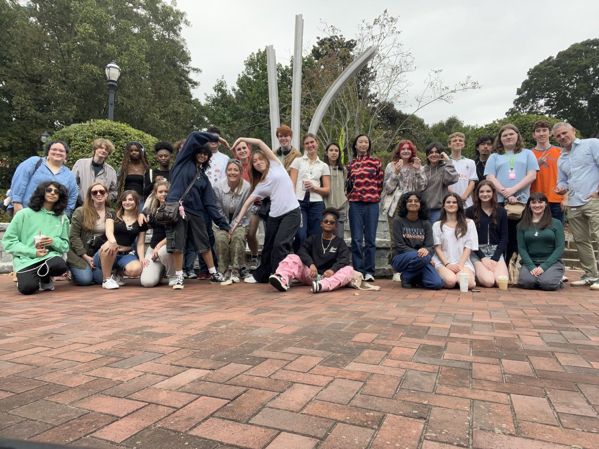 IAARTCLASS's tweet photo. Taking our education outside the classroom, one masterpiece at a time. Thank you @carlosmuseum for hosting @IAFultonSchools AP Art History and Intro to Art students! @FultonCoSchools @ArtsFCS https://t.co/6v06AIMpGs