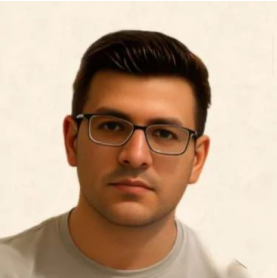 El Tribunal Supremo de Irán acaba de confirmar la sentencia de muerte de Ehsan Faridi.
Estudiante de 22 años de la Universidad de Tabriz, fue condenado bajo el falso cargo de “corrupción en la Tierra” por apoyar a la oposición democrática.
Por favor, sé su voz.