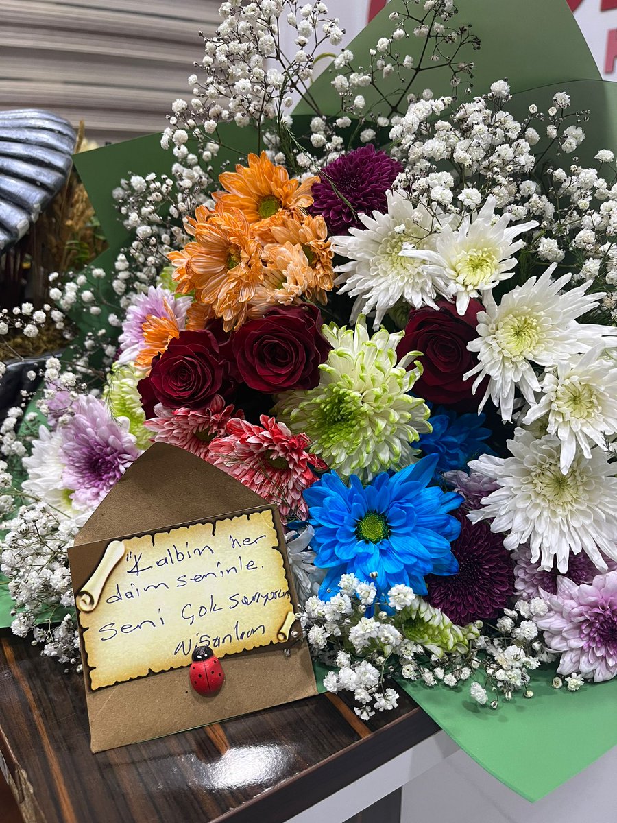 Ben Ekim ayı çiçeğimi aldım kızlar
 size başarılar diliyorum 🥹