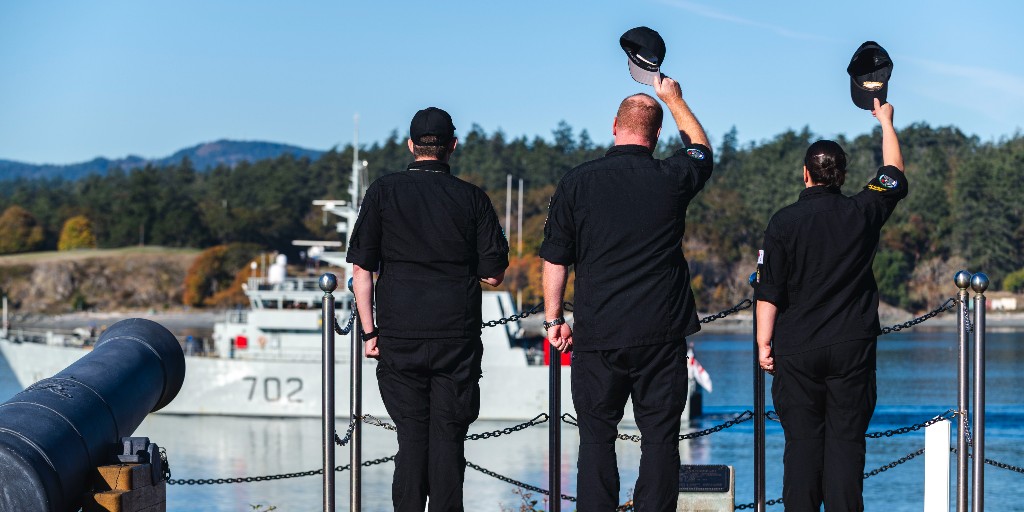 HMCS Nanaimo departs Esquimalt for the final time, heading east after nearly 30 years of service.

An end of an era for the West Coast Kingston-class fleet. ⚓