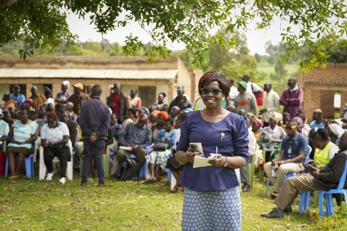 LwalaCommunity's tweet image. The vision is clear—leaning on government partnership 🤝🏿and tapping into the power of CHWs ⚡️ and local supply chains ⛓️ makes eye care services accessible for all. 

#WorldSightDay2025 @IAPB1 #LoveYourEyes