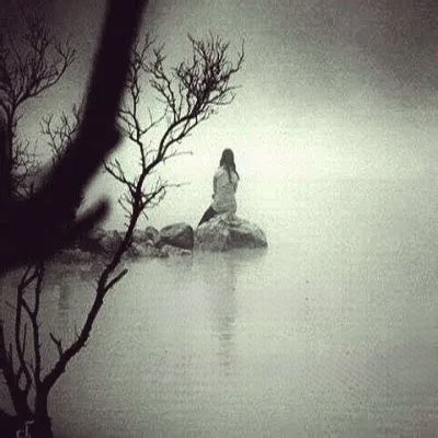 #ساحة_شعر_الكسرة
عن قسوة البعد لو تعلم
            مايفعله    في   خواطرنا
ماظن  قلبك  لنا   يظلم
          ويبعد عن احساس كدرنا
#محمد_الحجوري #البعد