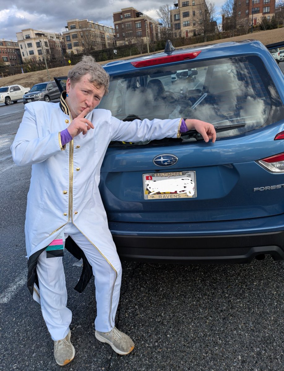 KazooCosplays's tweet image. Katsucon &apos;25 - Regulus Corneas

I&apos;d love to do this cosplay again, ideally with a white wig and making sure to re-sew the buttons that fell off 😂

Also rest in peace 2024 Subaru Forester you are missed every day