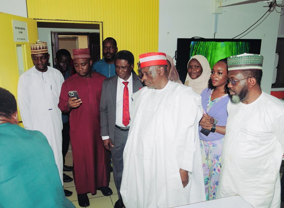 SaifullahiHon's tweet image. NNPP National Leader, His Excellency Sen. @KwankwasoRM, PhD, FNSE, on Thursday, (9th October 2025), in company with NNPP National Chairman, Dr. Ahmed Ajuji, paid a visit to STEM Childcare Academy &amp;amp; STEM College, a British Council Partner and Robotics &amp;amp; AI Centre, to see how the…