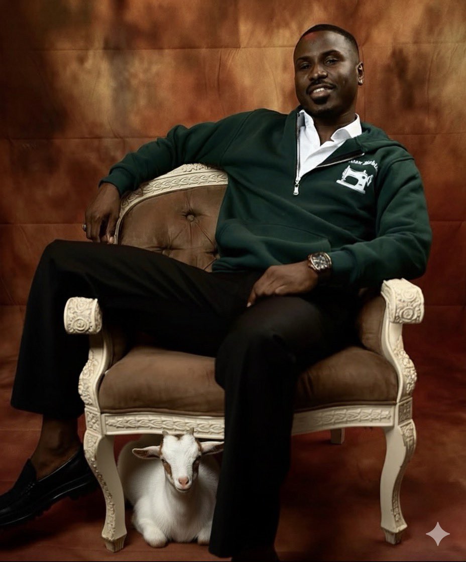 Tu rappes depuis plus de dix ans…
Tu décides qu’il est temps de changer, d’apporter du sang neuf.
Tu t’isoles, tu bosses, tu réinventes ton art.

Tu reviens avec un nouveau flow de fou malade — et tu réussis ton retour à 200%. 

The f***’ GOAT 🐐 

#DND