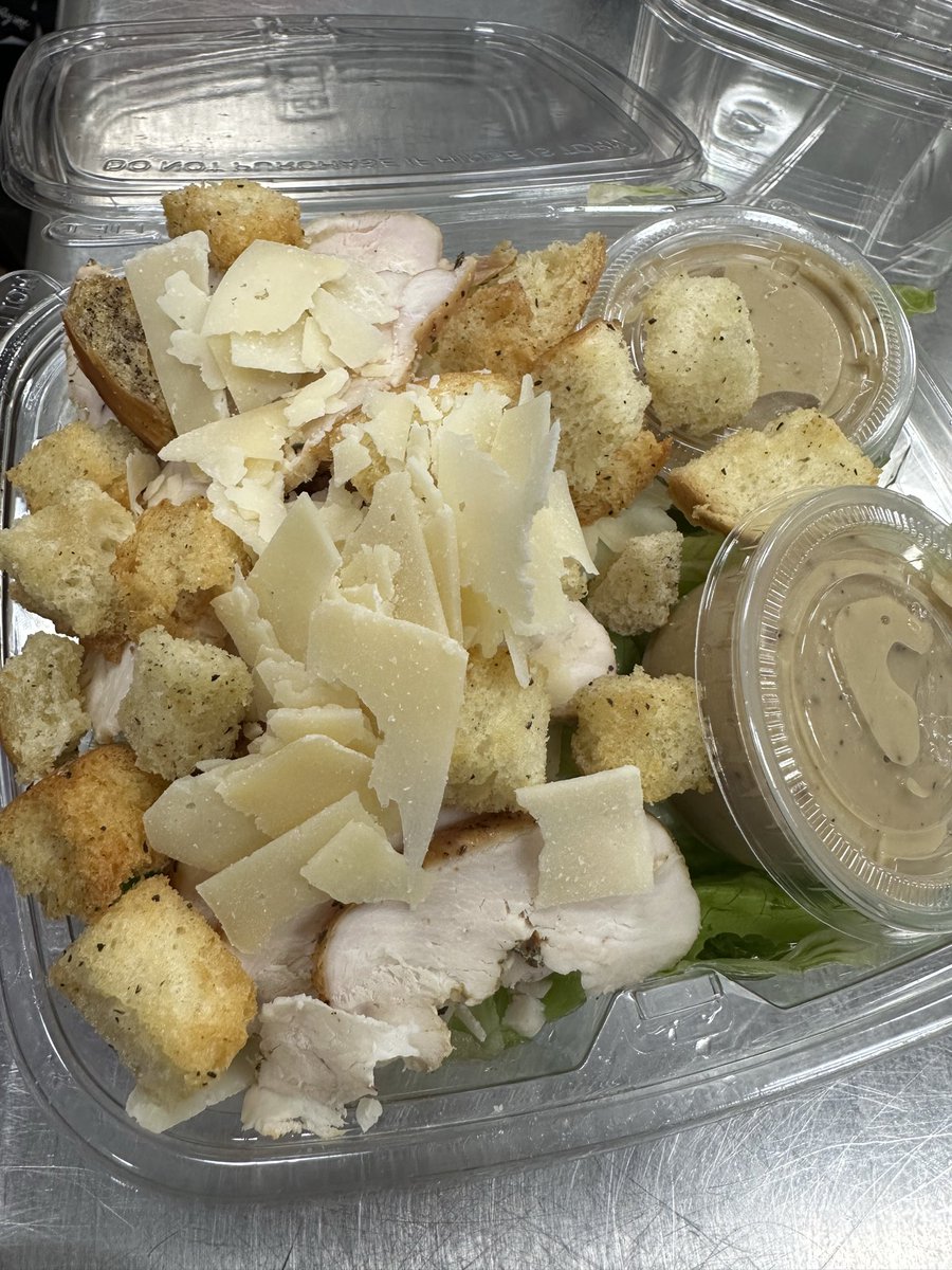 apexculinary's tweet image. Pumpkin cinnamon rolls, salads, clubs, and croissants at the cafe! 🌴☕️🥐