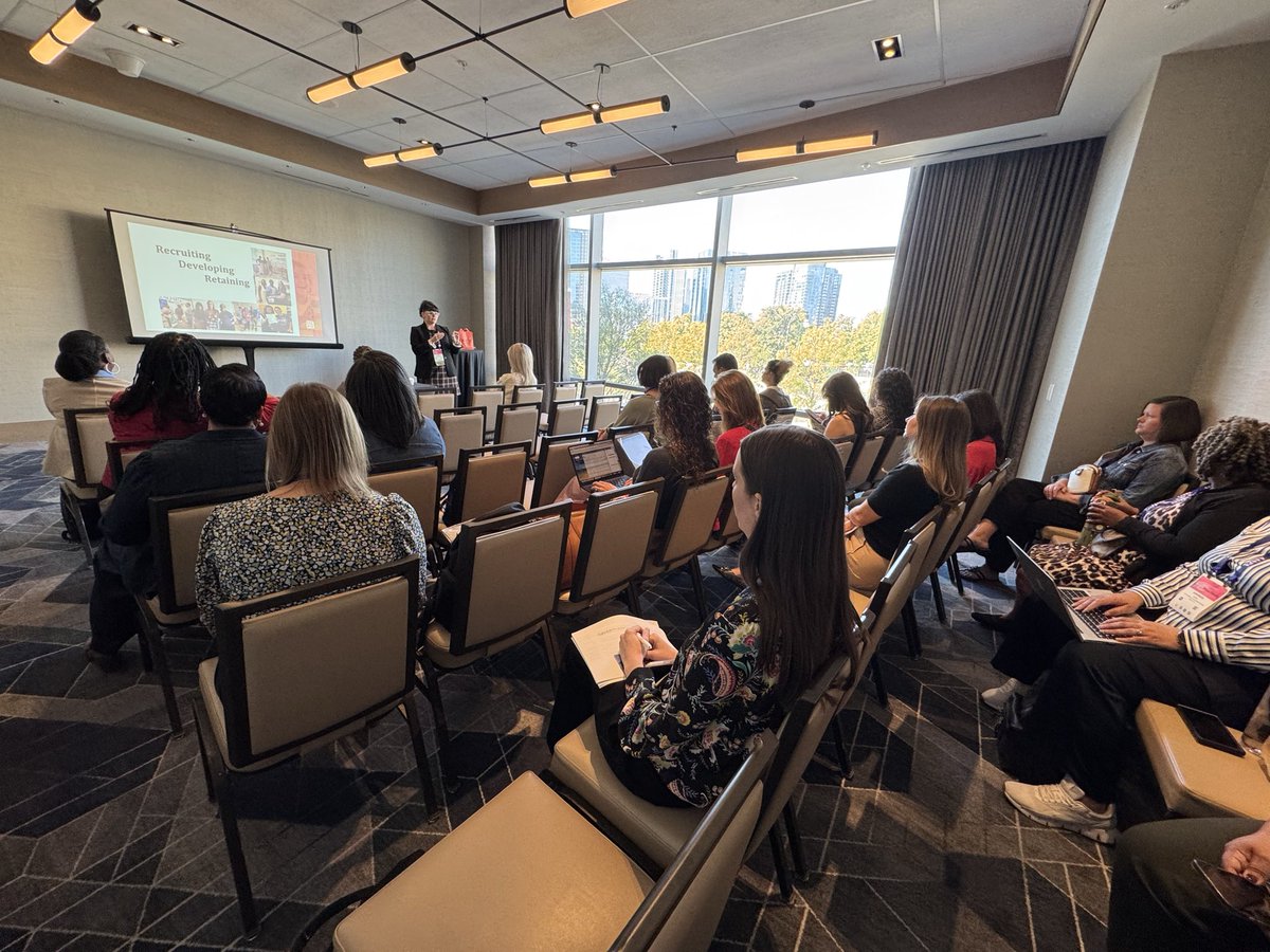 bonnietoffoli's tweet image. #TuningIntoTalent this morning @_AASPA_ 🤠It was an honor to share, connect &amp;amp; present on our pathway utilized to leverage the Temp Teacher (Sr) Intern Certification Pathway for talented aspiring teachers @OCPSRED @RobBixler_OCPS @OCPSJobs @OCPSnews