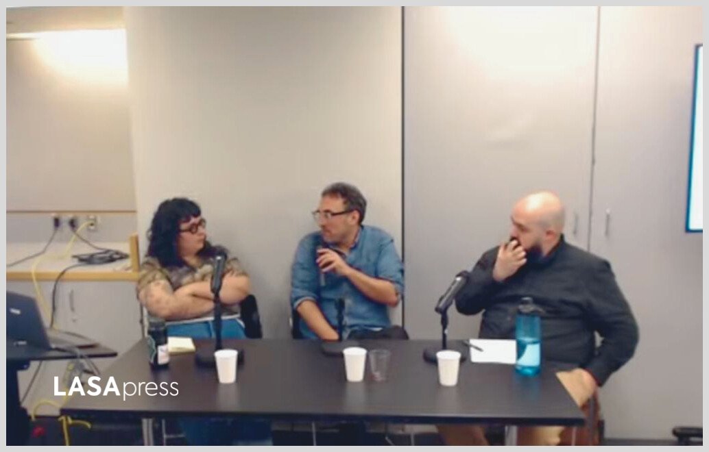 LASAPress's tweet image. 📖 Ayer, en Nueva York, se llevó a cabo la presentación de El verso desregulado de Ezequiel Zaidenwerg-Dib. El autor dialogó con Víctor Sierra Matute y Camila Torres Castro.

Si te lo perdiste, revive la presentación aquí: loom.ly/cwVgOiM

#LASApress #PoesíaContemporánea