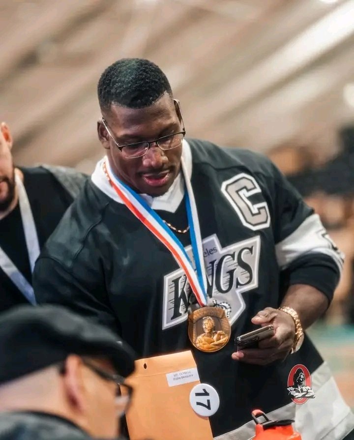 mipasionfitness's tweet image. El mejor evento del año ya comenzó, El Mr Olympia ya esta aqui, después de mucha espera veremos quiénes son los mejores 🔱

#mrolympia #muscle #gymmotıvatıons