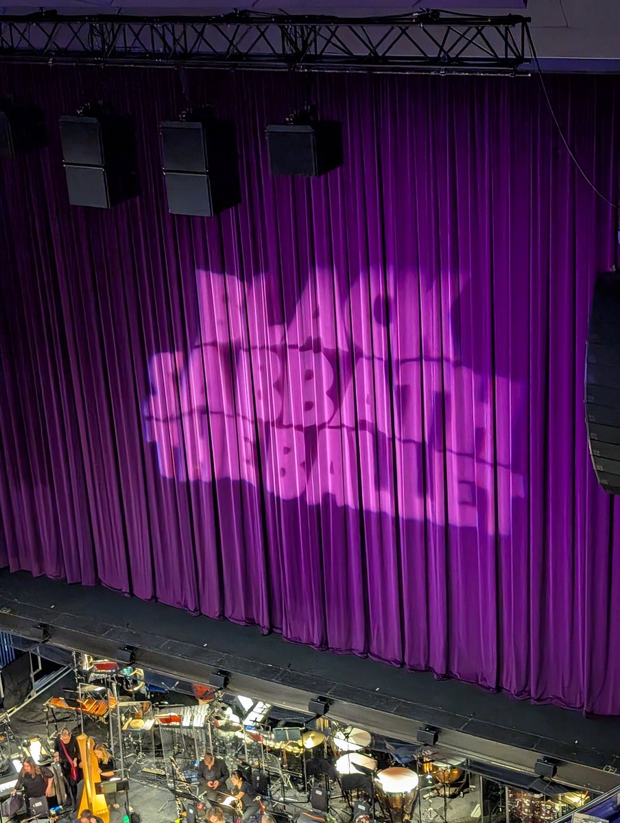 Well this should be interesting, not my usual Thursday night 🤔 <a href="/thelowry/">The Lowry</a>